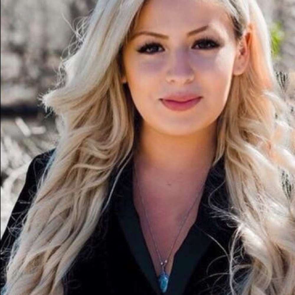 Meet your Posher, Kim